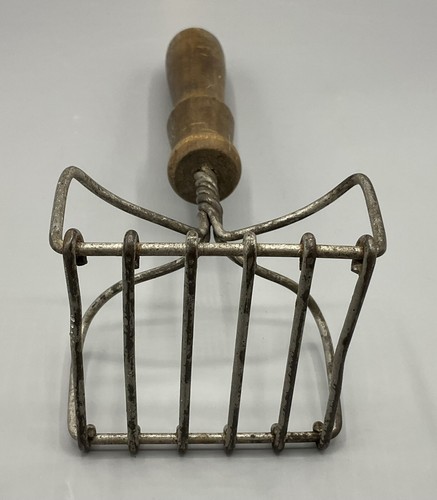 3 Antique Vtg Twisted Wire Masher Wood Handle Primitive Rustic Farmhouse Decor - Picture 9 of 14