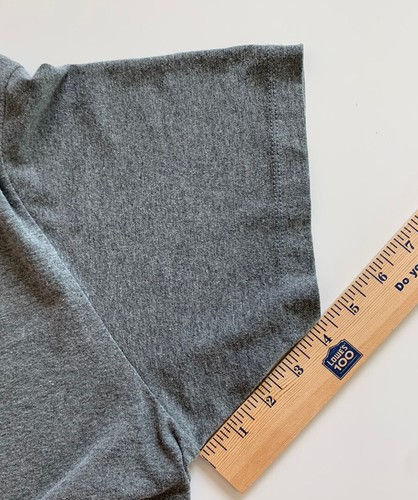 Marvel Graphic T-shirt short sleeve Comic Group Shot Gray Men's Size Large - Afbeelding 7 van 9