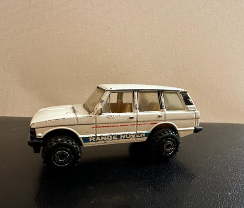 Hot Wheels Vintage 1989 White Range Rover LOOSE 1:64 - Picture 16 of 18