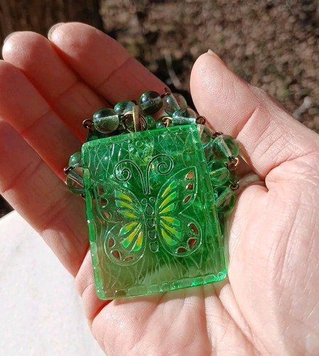 RARE VINTAGE HANDPAINTED URANIUM BUTTERFLY PENDANT VTG GLASS BEAD NECKLACE SET - Picture 9 of 14