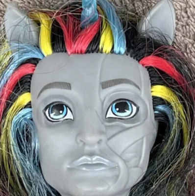MONSTER HIGH FREAKY FUSION NEIGHTHAN ROT PUPPENKOPF KAHL 