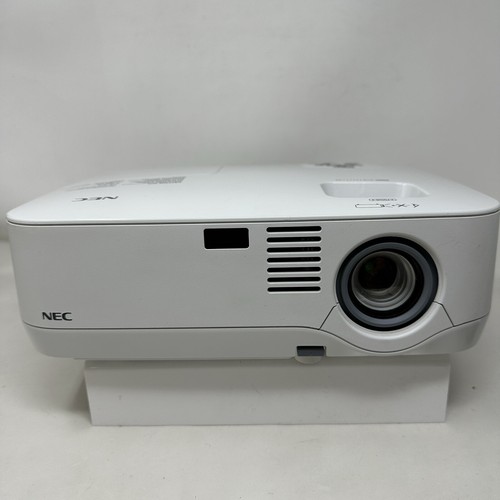 NEC Projector NC400 LCD 2000 ANSI Lumens 30 Lamp Hours Remote and Accessories - Picture 4 of 13