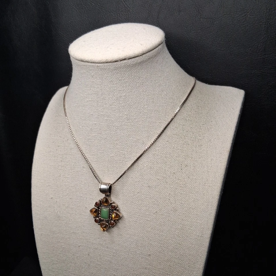 Collar de cadena colgante de piedras preciosas de plata esterlina 925. 16.689 Foto 4 de 4