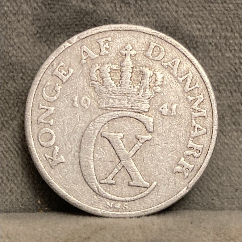 Denmark 1941 5 Øre Aluminum Coin KM# 831 - Christian X Crowned Monogram
