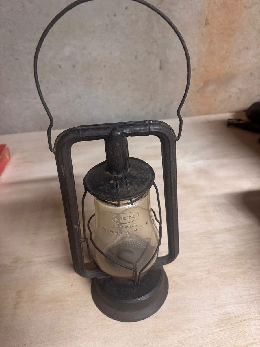 Dietz Monarch Lantern In Collectible Railroad Lanterns & Lamps for