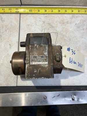 Edison magneto,single cylinder D8135 magneto hot original condition