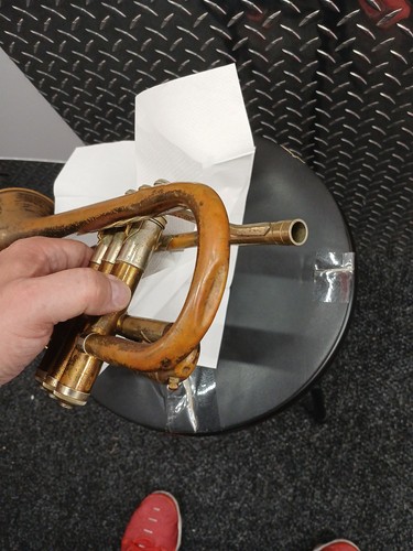 Boquilla Martin Handcraft Imperial Bb CORNET #13xxxx 2 agujeros CONN juega muy bien  - Imagen 5 de 15