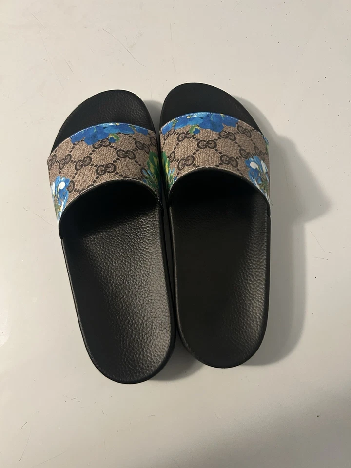 Sandalias Gucci GG Blooms Supreme florales Foto 2 de 3