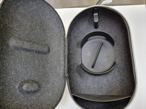 Meta Oculus Quest 2 Carrying Case Lightweight Portable - Excellent - Picture 2 of 2