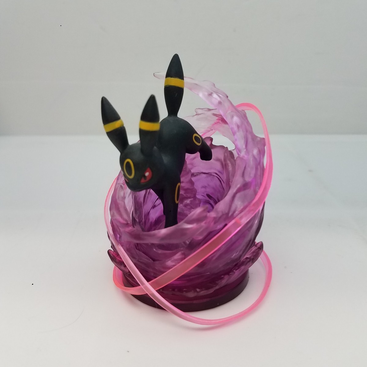 2017 Pokemon Center Pokemon Gallery UMBREON DARK PULSE loose no