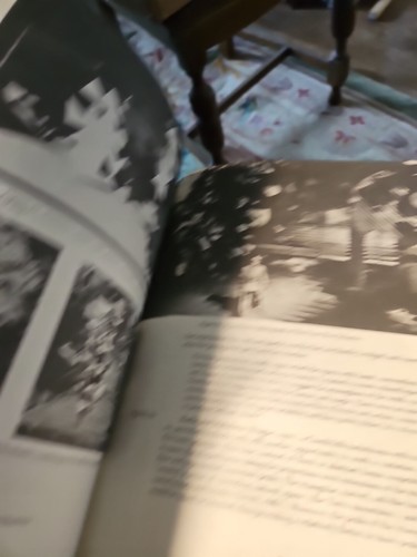 The Scenography of Josef Svoboda Signed 1971 1st Softcover Good C4 - Picture 12 of 13