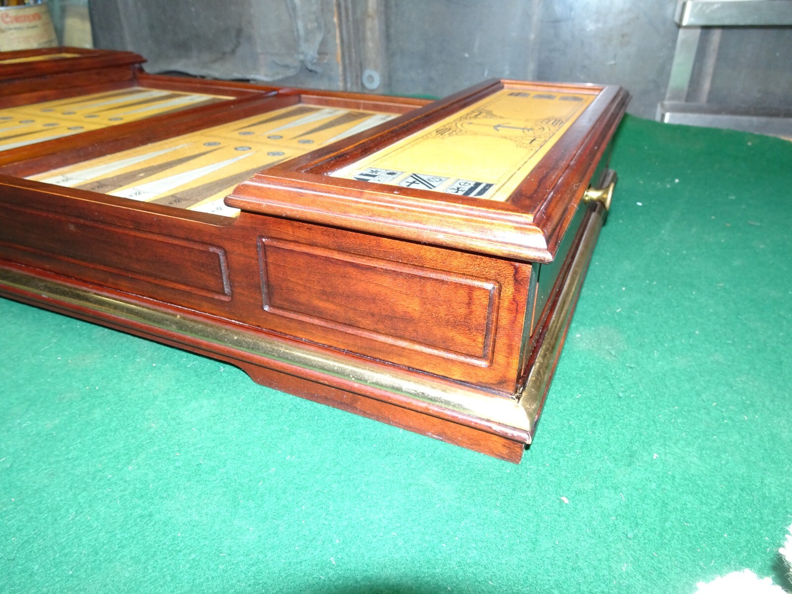 Picture 18 of 24