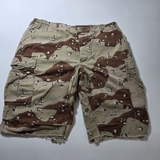 Vintage 90 s Desert Storm Military Desert Camo 40 Cutoff Cargo Shorts