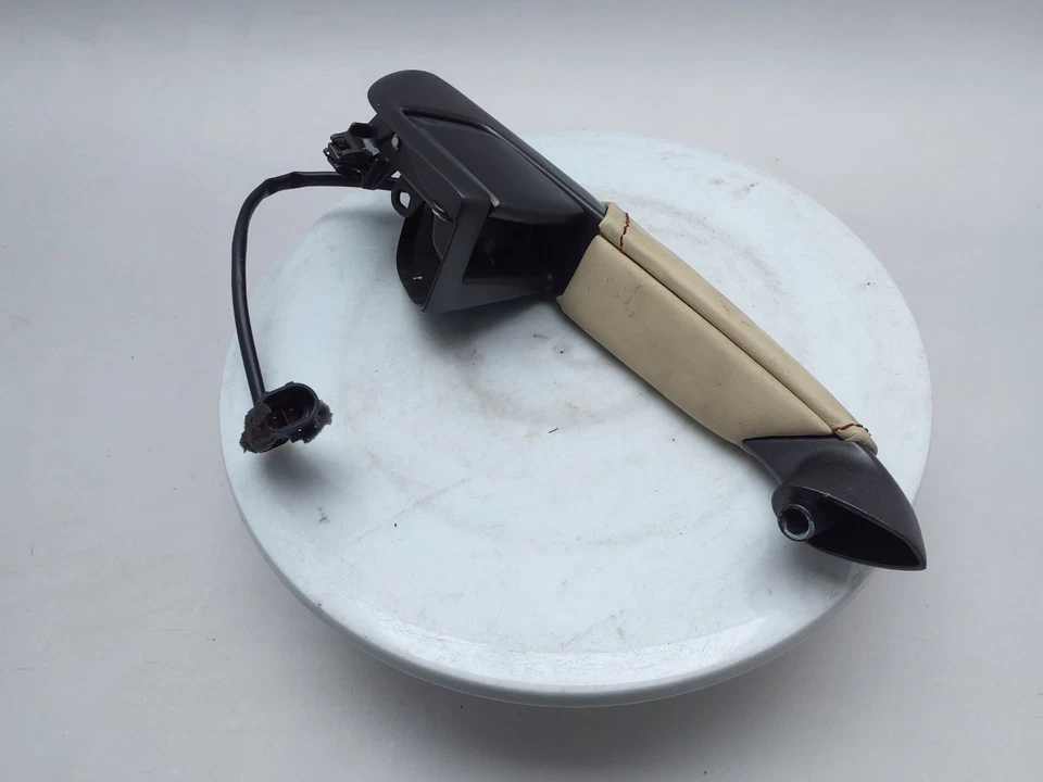 Manija de puerta interior delantera derecha Ferrari 488 2016-2021   - Imagen 3 de 4