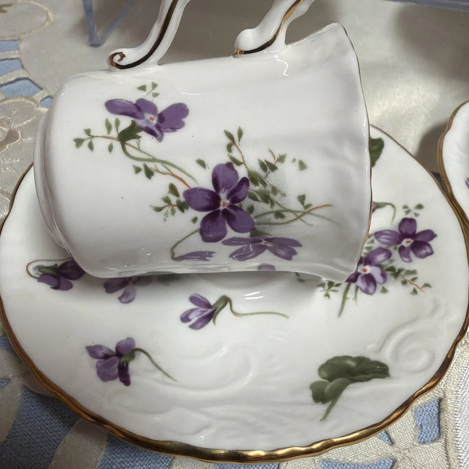 HAMMERSLEY BONE CHINA VICTIRIAN VIOLETS COFFEE SET FOR 6 ENGLAND - Image 3 of 4