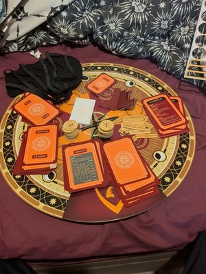 The Traitors Offizielles Brettspiel BBC