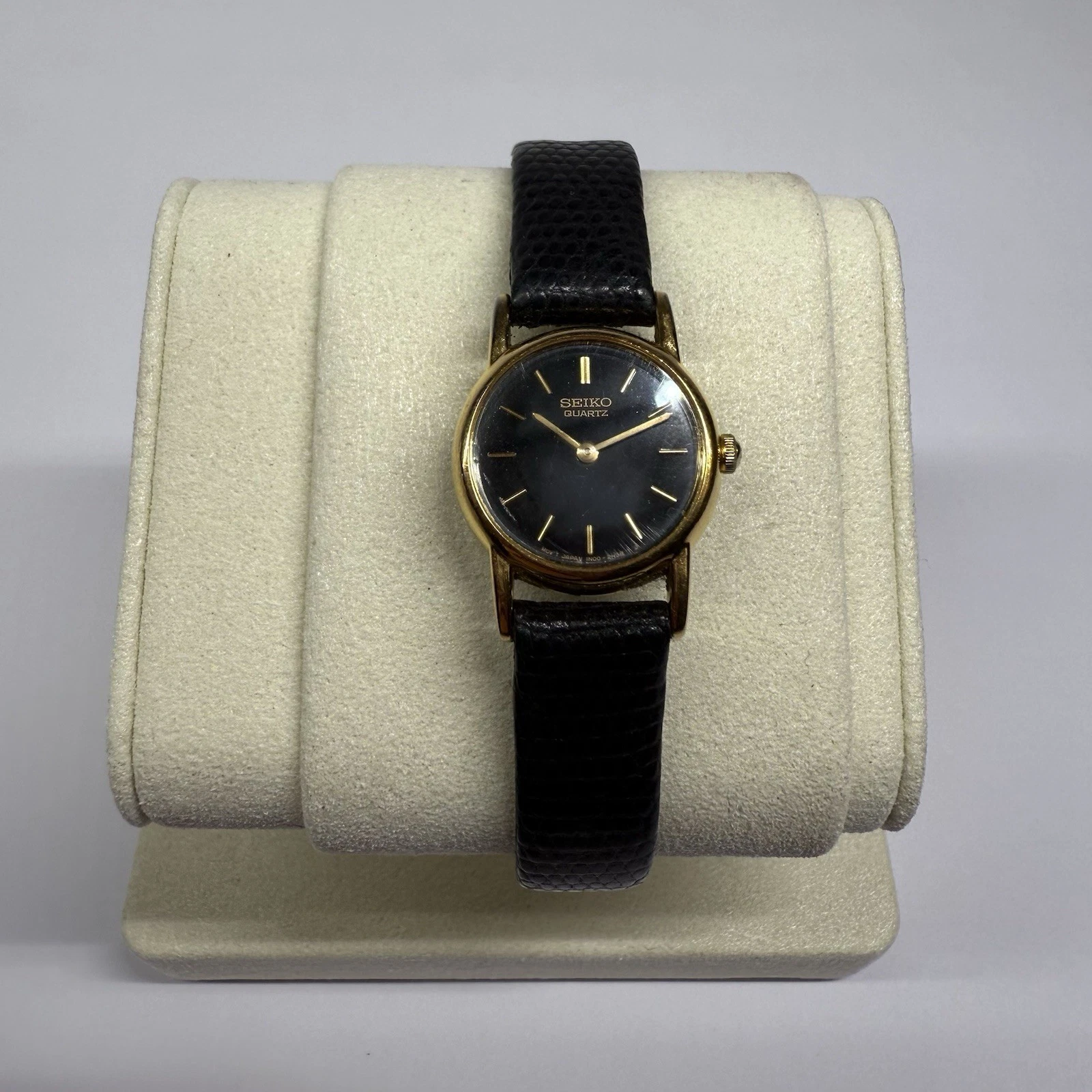 SEIKO 1N00-0F69 Gold Tone Quartz Women Vintage Watch W72 *New Battery