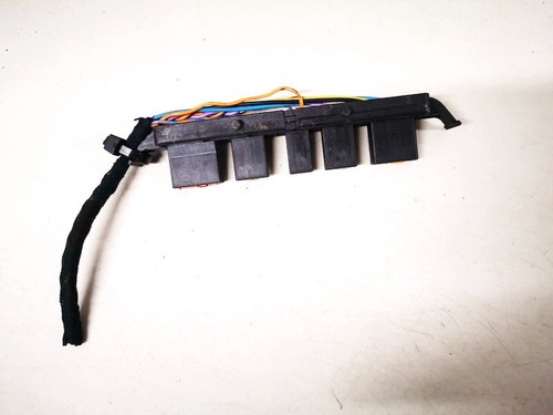 Sicherungen  Volvo V40 DE1264143-83