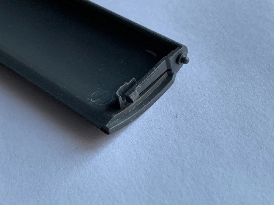 Brand NEW Genuine PowerBook 520 520c 540 540c Rear Door Flap / Cover M4880 - Image 4 of 4