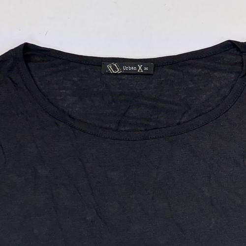 Urban X Tee Top Black With Heart Cutout On Back Medium Light Material - Picture 3 of 8