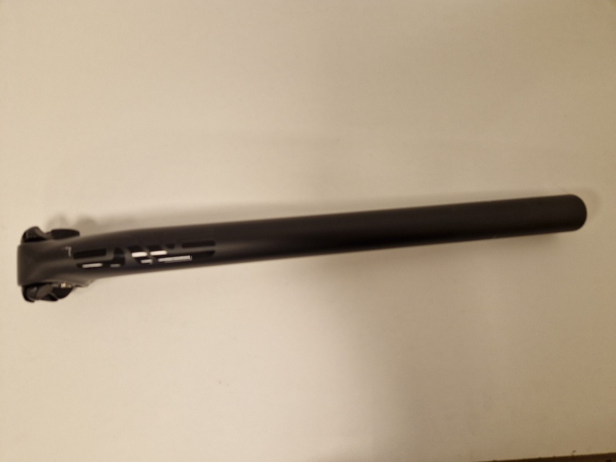 Enve Carbon Seatpost, 25mm offset, 30.9mm clamp diameter Enve Carbon Seatpost, 25mm offset, 30.9mm clamp diameter