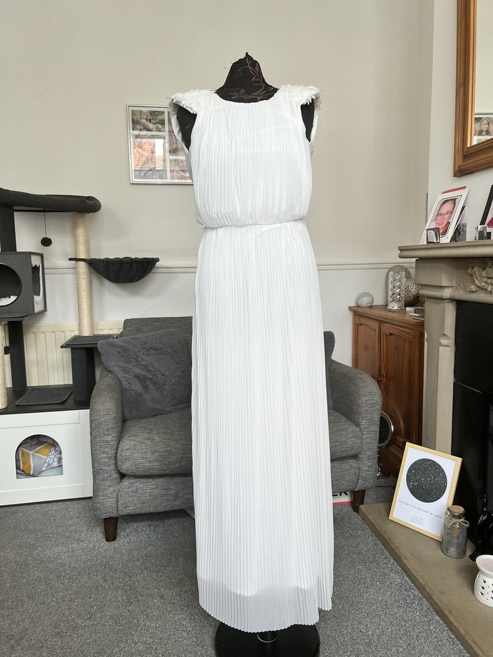 Pleated Beaded Shoulder Chiffon Wedding Dress Size UK 10 eBay