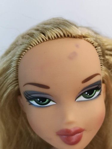 #A Bratz Doll Cloe, Dana, Roxxi, Yasmin CHOOSE Make your own Lot- Combine Ship - Picture 360 of 496