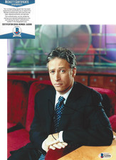 JON STEWART - THE DAILY SHOW COMEDIAN SIGNED 8x10 PHOTO PROOF BECKETT COA BAS