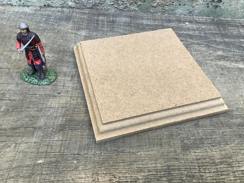 HOLZSOCKEL MDF ROH F. FIGUREN, DIORAMA, ZINN, FAHRZEUGE ZUM SELBSTLACKIEREN