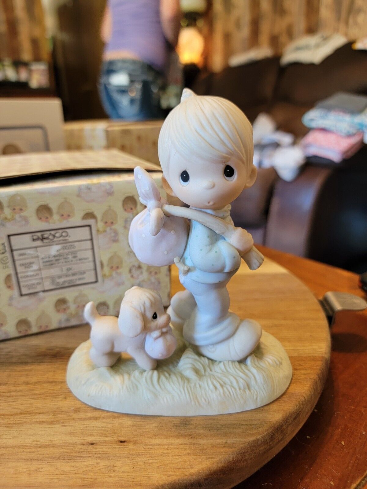 Precious Moments Figurine-You Can't Run Away From God-E-0525 Puppy Dog 1983.