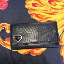 Suzy Smith Black Leather Purse Slots for Cards and Change Good Conditions Used