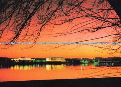 D200697 Canberra Hauptstadt Australiens Sonnenuntergang über Lake Burley Griffin mit