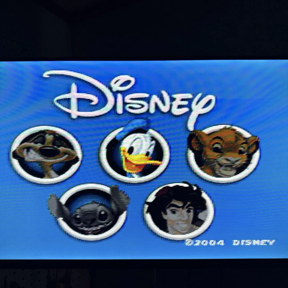 Винтажная красная телевизионная игра Disney Plug & Play 5-в-1 '04 Aladdin Lion King и многое другое протестировано - Изображение 2 из 4