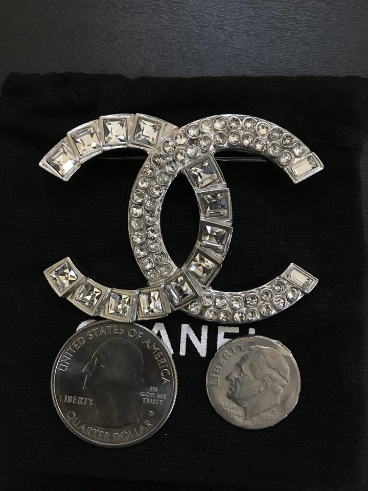 NIB Signed CHANEL XLarge CC Logo RARE Swarovski Crystals Pin Brooch XL Sold Out