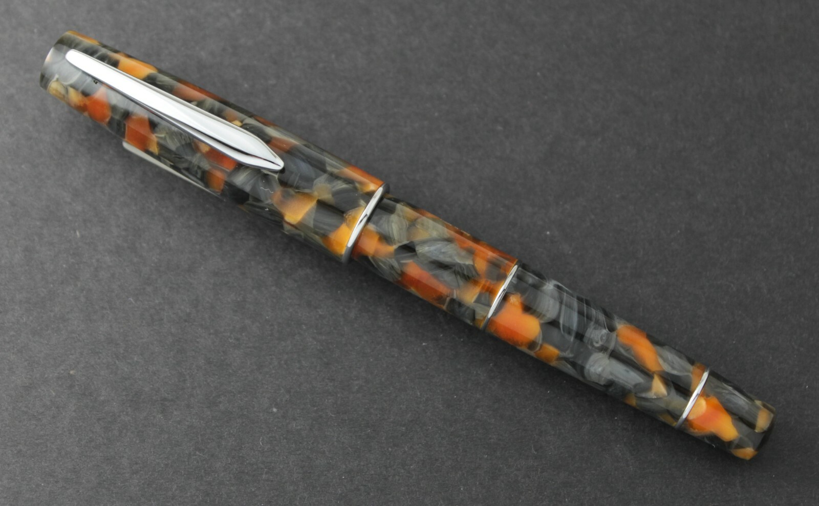 Stipula Duetto World Lux LE Orange & Grey Fountain Pen - M (Artist Proof)