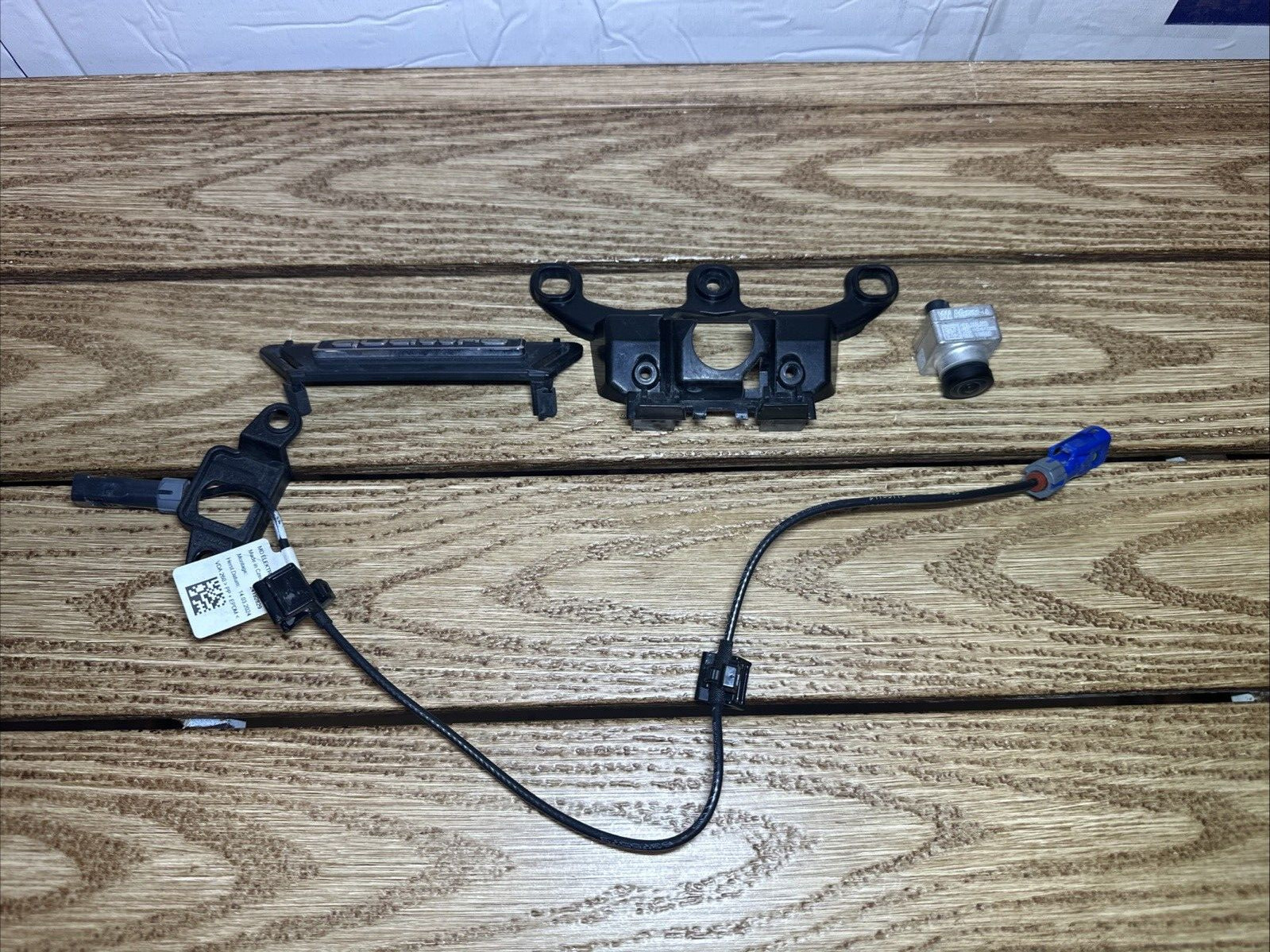 Audi VW Porsche Lamborghini Surround View Camera Bracket 4N0.980.546