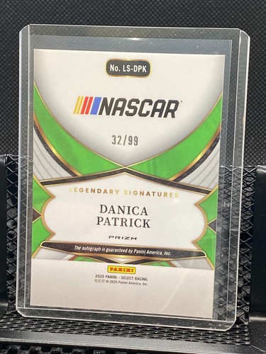 Danica Patrick 2025 Select Racing Legendary Signatures / Auto Blue Prizm #32/99 - Picture 2 of 2