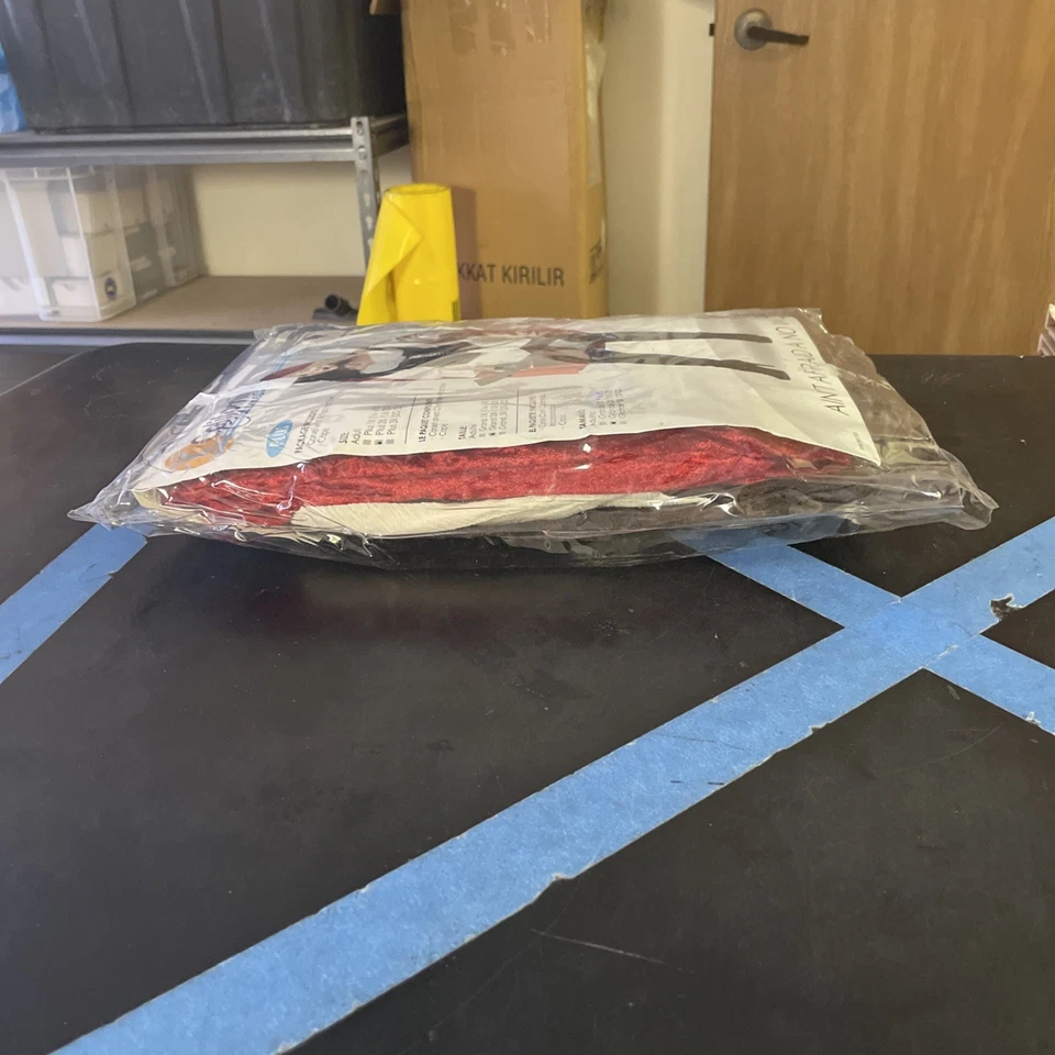 Disfraz Ain't Afraid of No Wolf Caperucita Roja Adulto Plus Foto 4 de 4