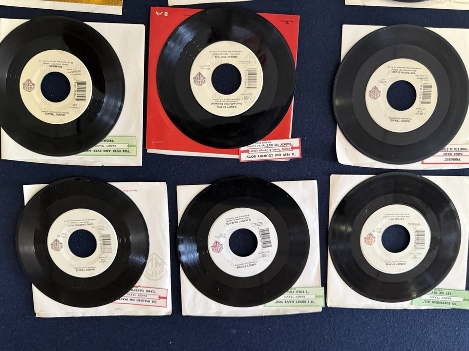 Randy Travis - COLLECTION OF 7" SINGLE - (LOT OF 9, D) / 45 RPM - Image 2 of 2