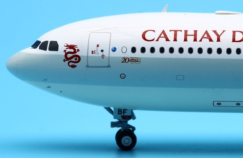 JC Wings 1:200 Cathay Dragon Airbus A330-300 avión diecast modelo B-LBF - Imagen 9 de 14