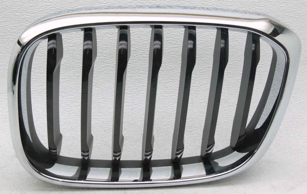 OEM BMW X3 Left Driver Side Grille Insert Chrome Black Scratch 8  