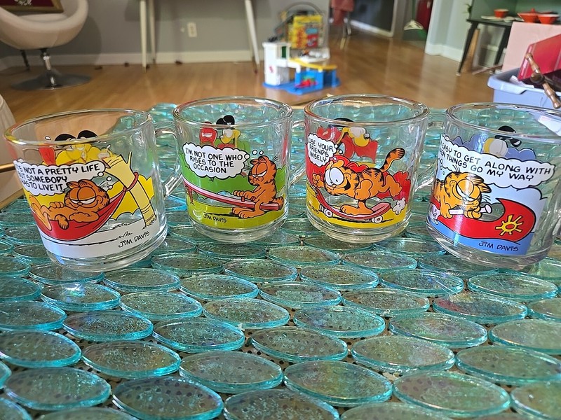 1978 “GARFIELD” McDonald’s Cups 