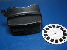 Fisher Price Vintage 1998 3D View Master with 2003 Volkswagen Spotlight Maui