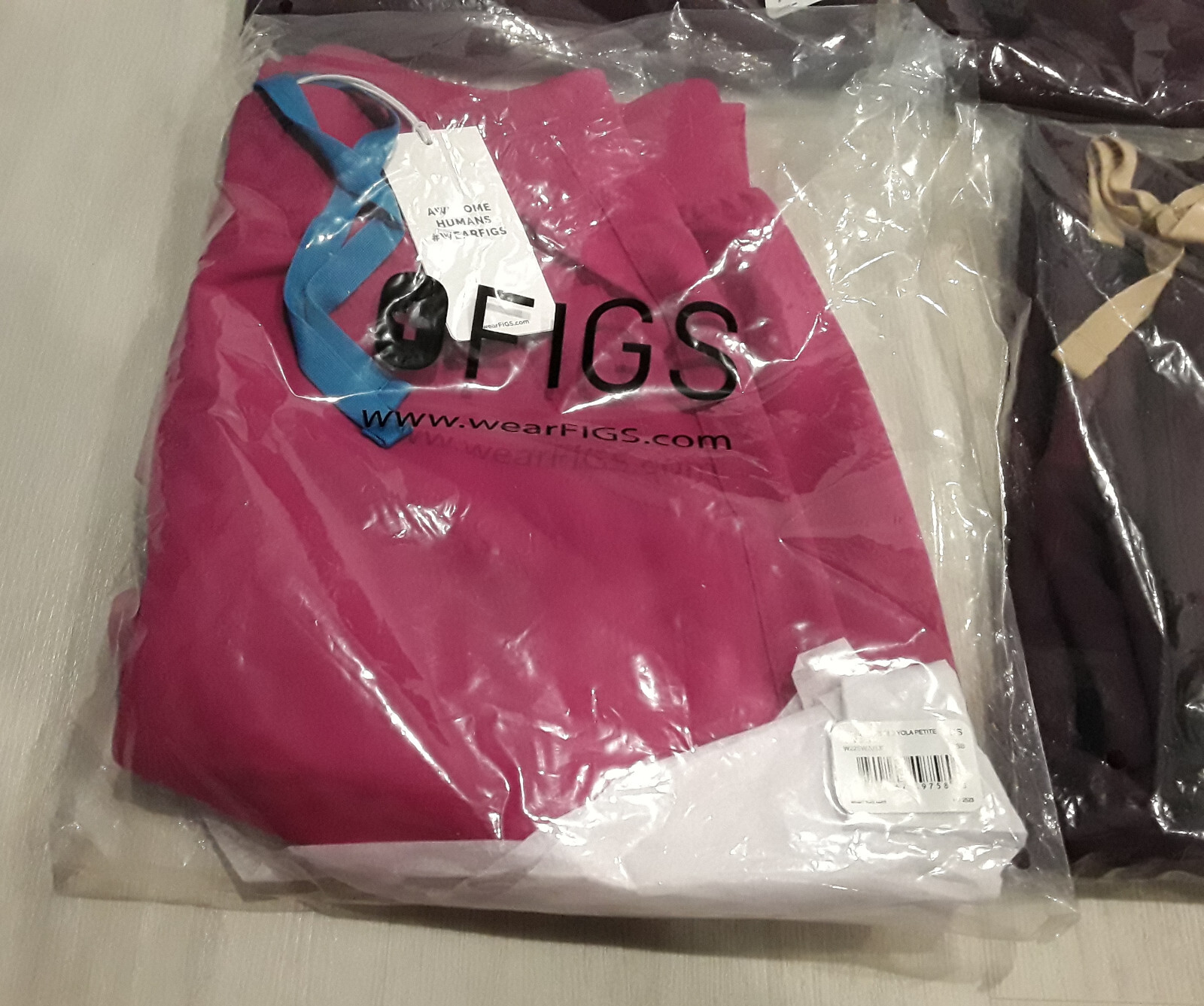 WOMEN'S FIGS (4) ITEM LOT (2) HW Yola Petite Pants, (1) HW Zamora