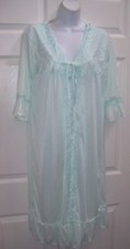 Women's Beautiful Robe M/L Turquoise Pretty Ruffles Embroidery Stitch Vintage