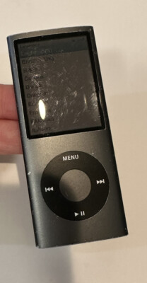 Apple 16GB iPod Nano - 4th Generation - Black - MB918LL / A1285
