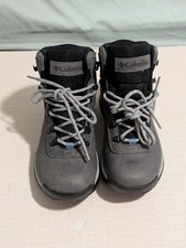 Columbia Women's Newton Ridge Plus Waterproof Hiking Boot Gray 9W NWOB.