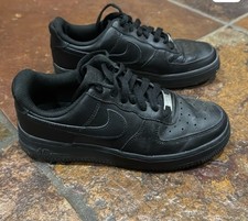 Size 6 GS - Nike Air Force 1 LE Low Triple Black