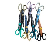 6 Fisker Paper edgers and 1 other brand. PLEASE READ FULL DESCRIPTION.