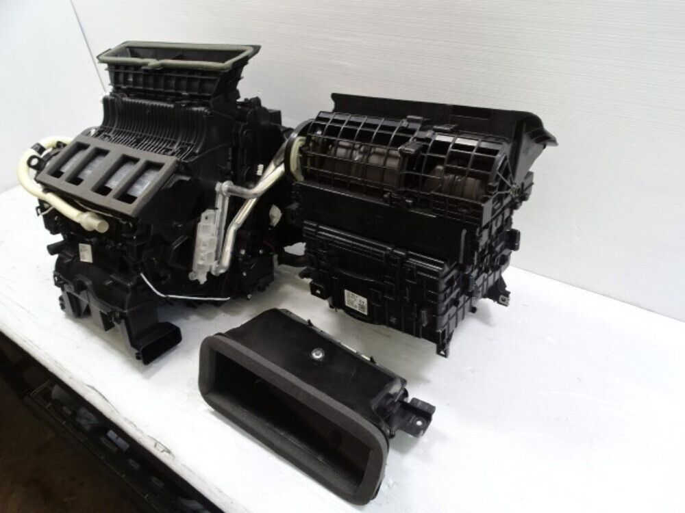 22 Toyota Tundra 4WD SR ac evaporator heater box, front, 870500C120